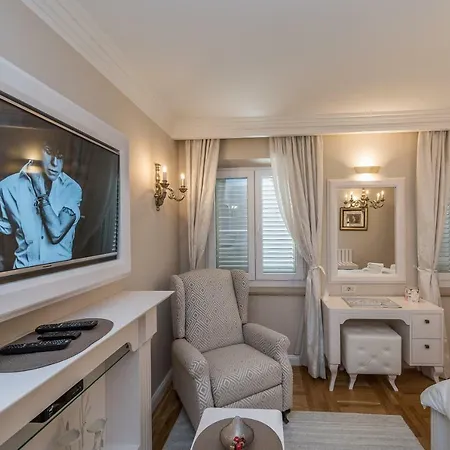 Piazzetta Marina 4*