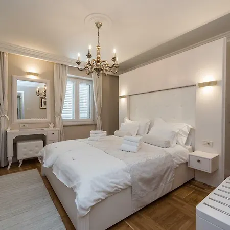 Piazzetta Marina 扎达尔